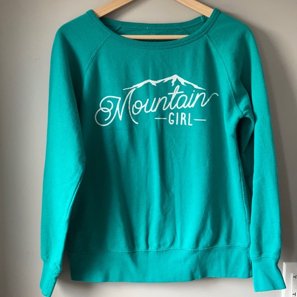 Lace Brick Designs Tops - Sweatshirt